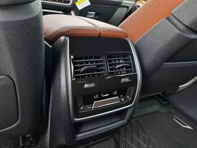 New 2027 BMW X6 M60i AWD/4WD image 12