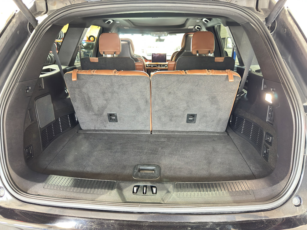 Used 2023 Lincoln Aviator Reserve w/ Equipment Group 201A image 26
