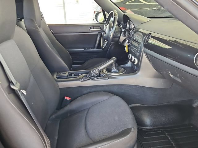 Used 2015 MAZDA MX-5 Miata Sport w/ Convenience Package RWD image 25