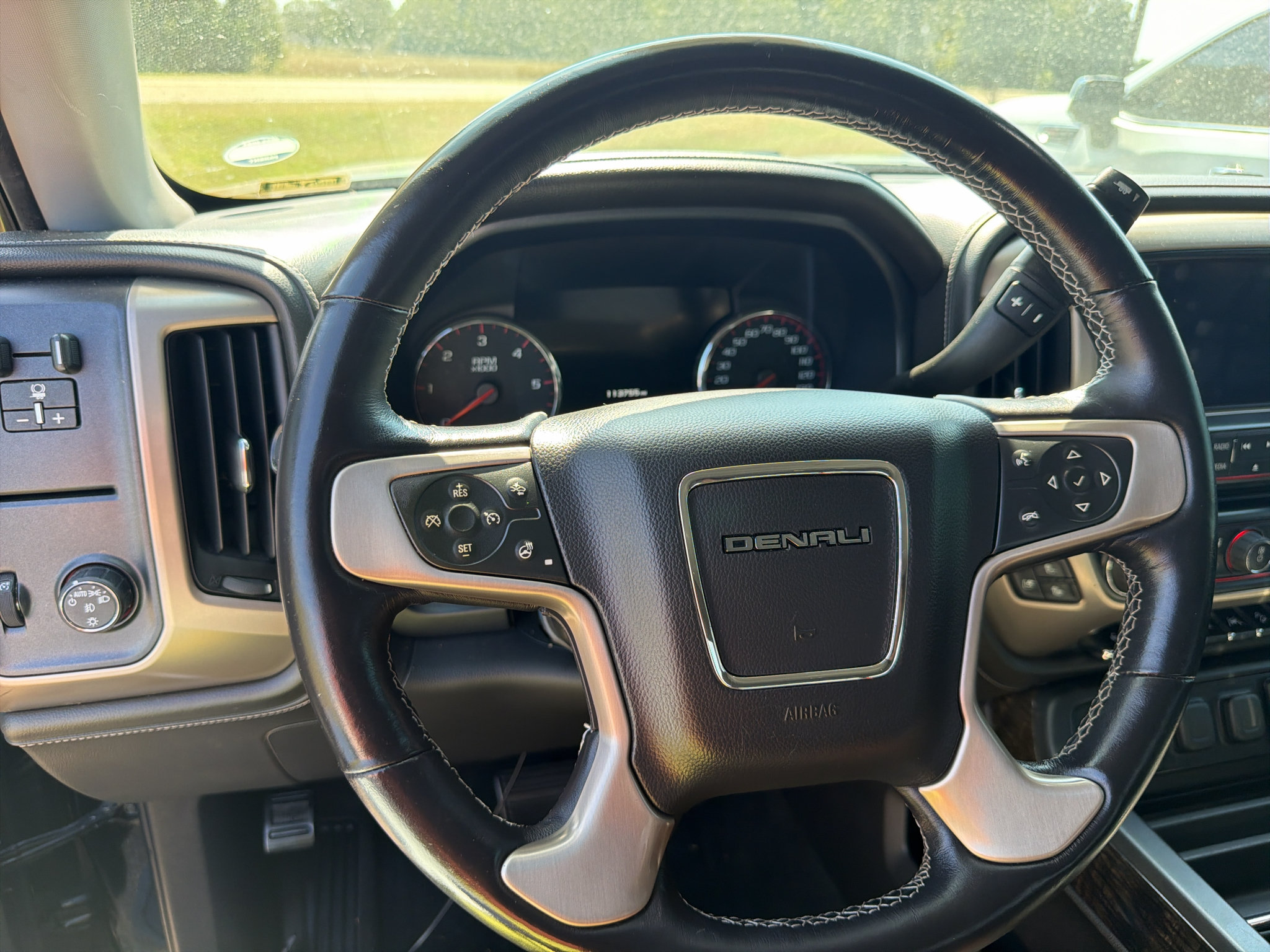Used 2016 GMC Sierra 1500 Denali w/ Enhanced Driver Alert Package RWD image 11