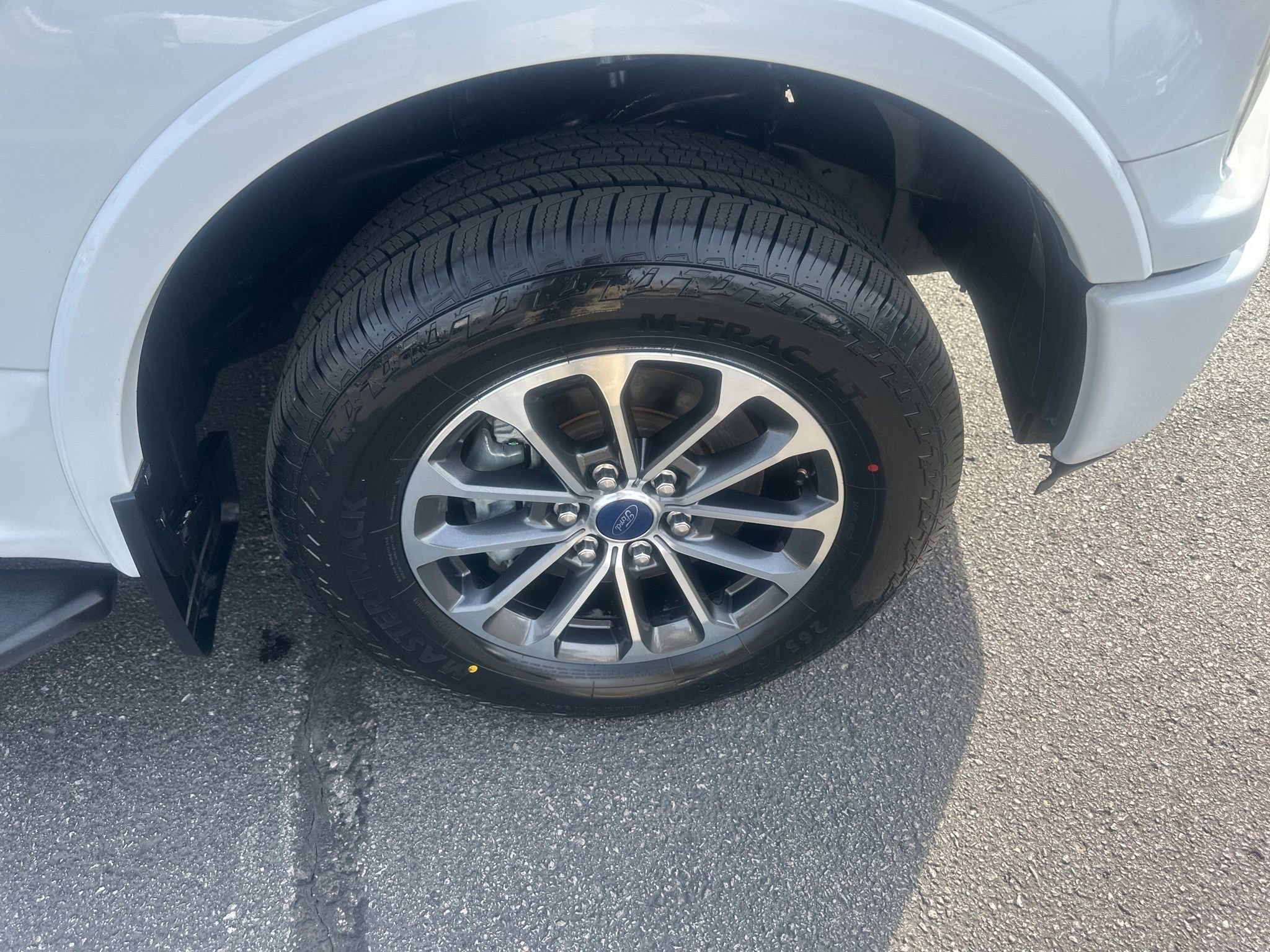 Used 2018 Ford F150 XLT w/ Equipment Group 302A Luxury image 11