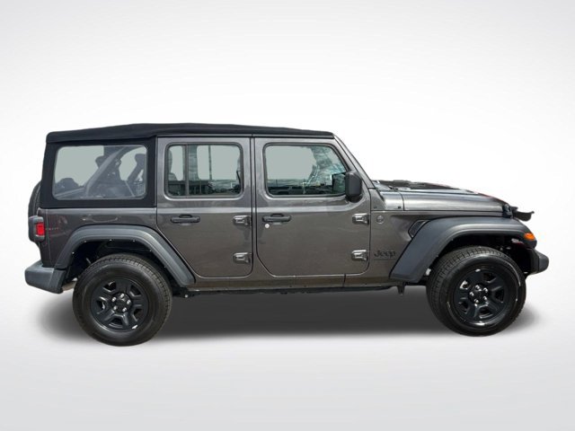 Used 2024 Jeep Wrangler Unlimited Sport AWD/4WD image 12