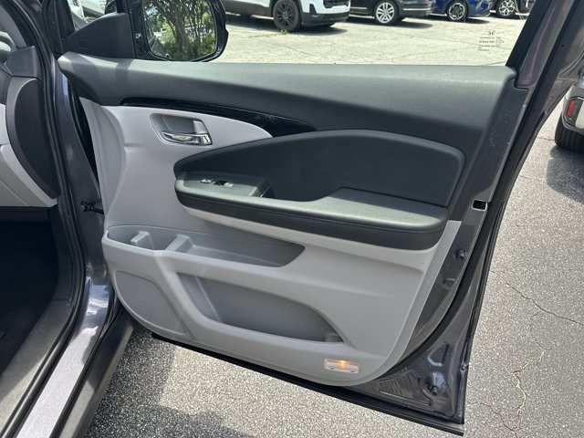 Used 2022 Honda Pilot Touring image 16