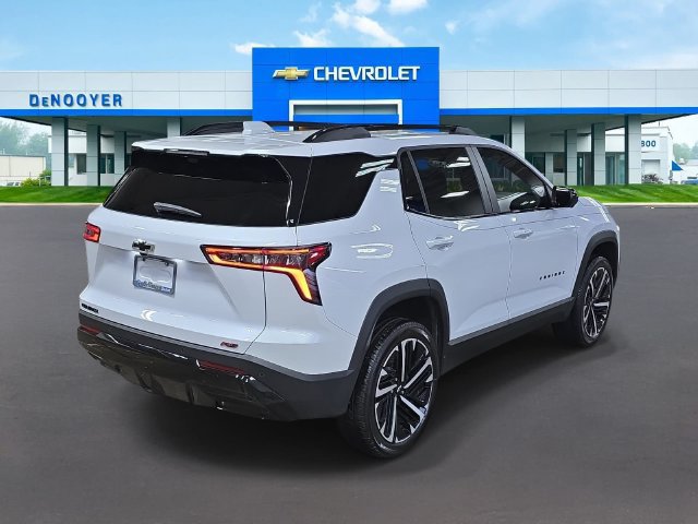 New 2026 Chevrolet Equinox RS w/ Convenience Package III FWD image 8