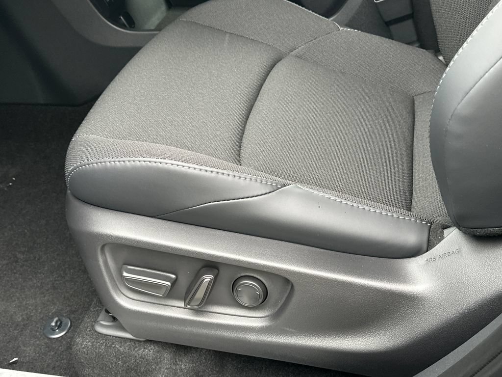 New 2026 Toyota C-HR AWD/4WD image 19