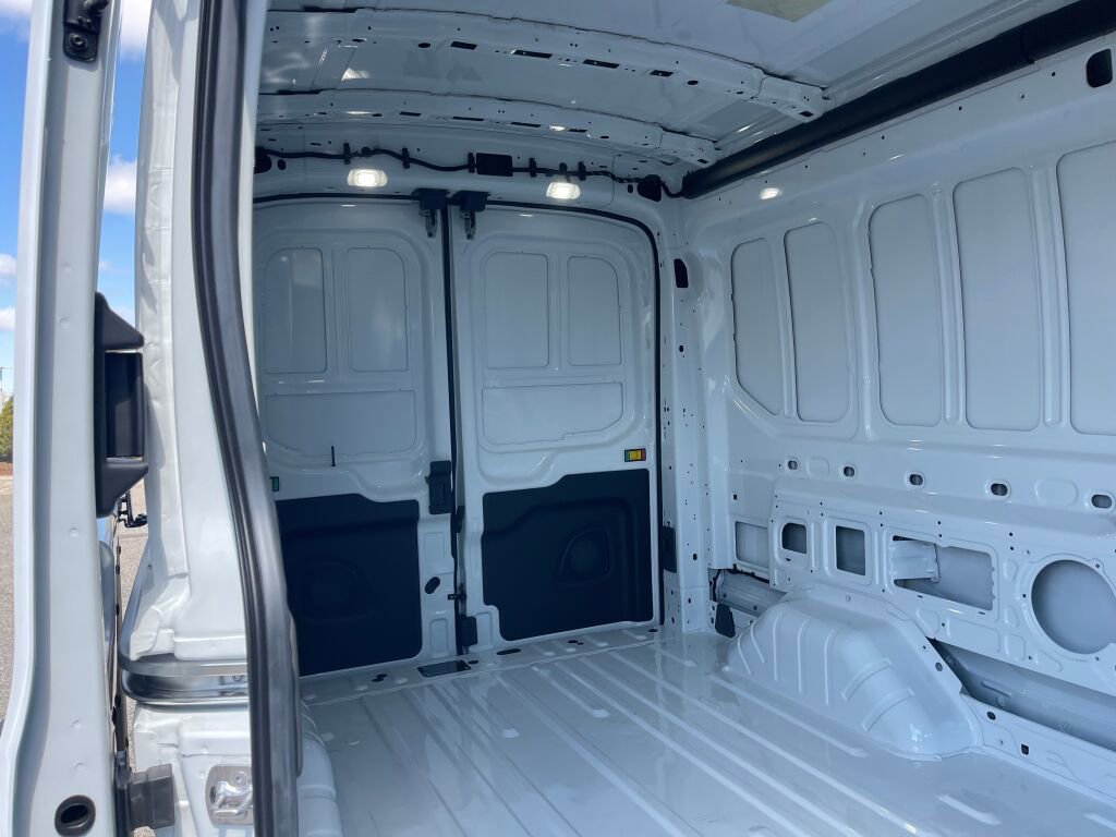 New 2026 Ford Transit 250 148 Medium Roof image 19