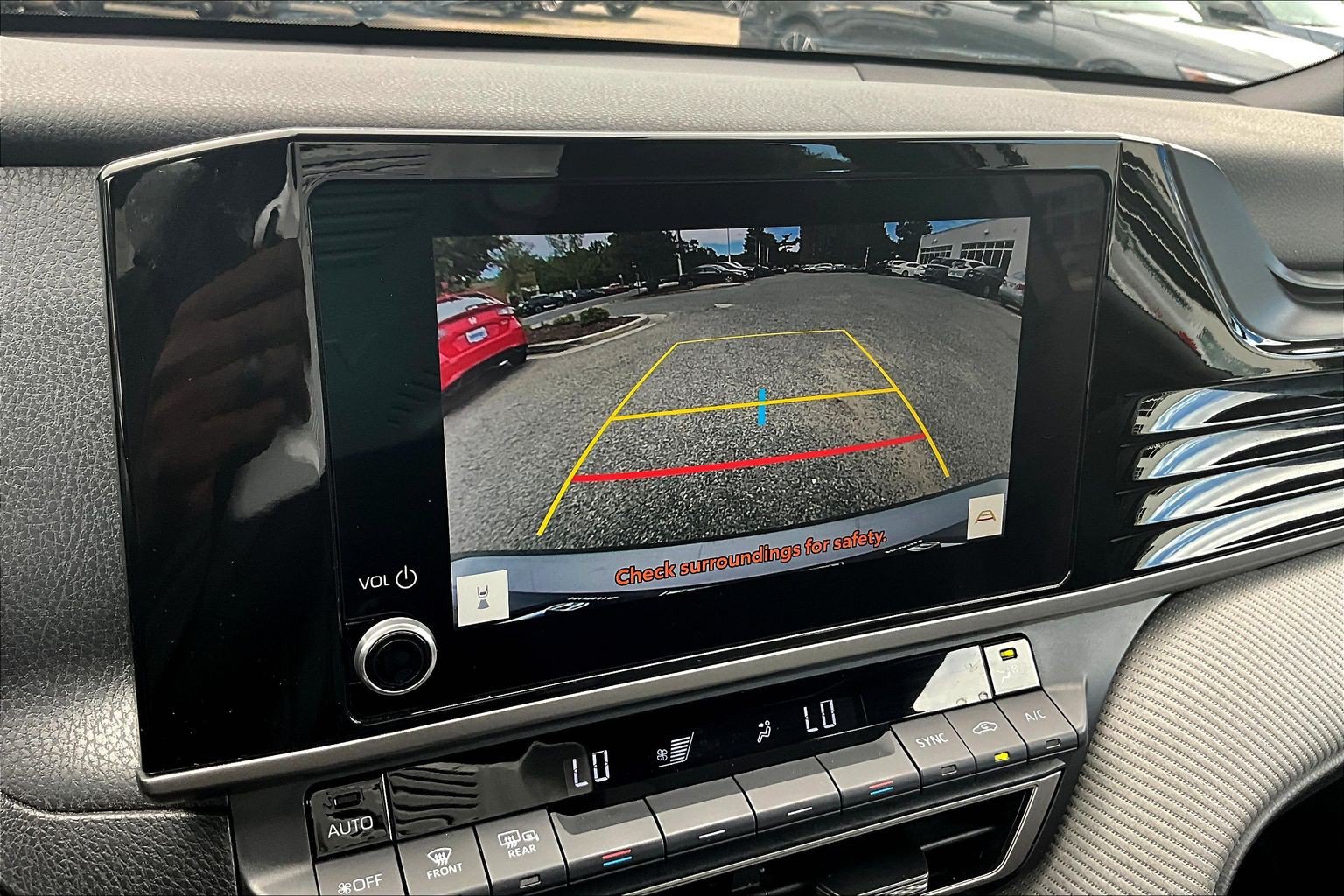 Used 2025 Toyota Camry SE FWD image 21