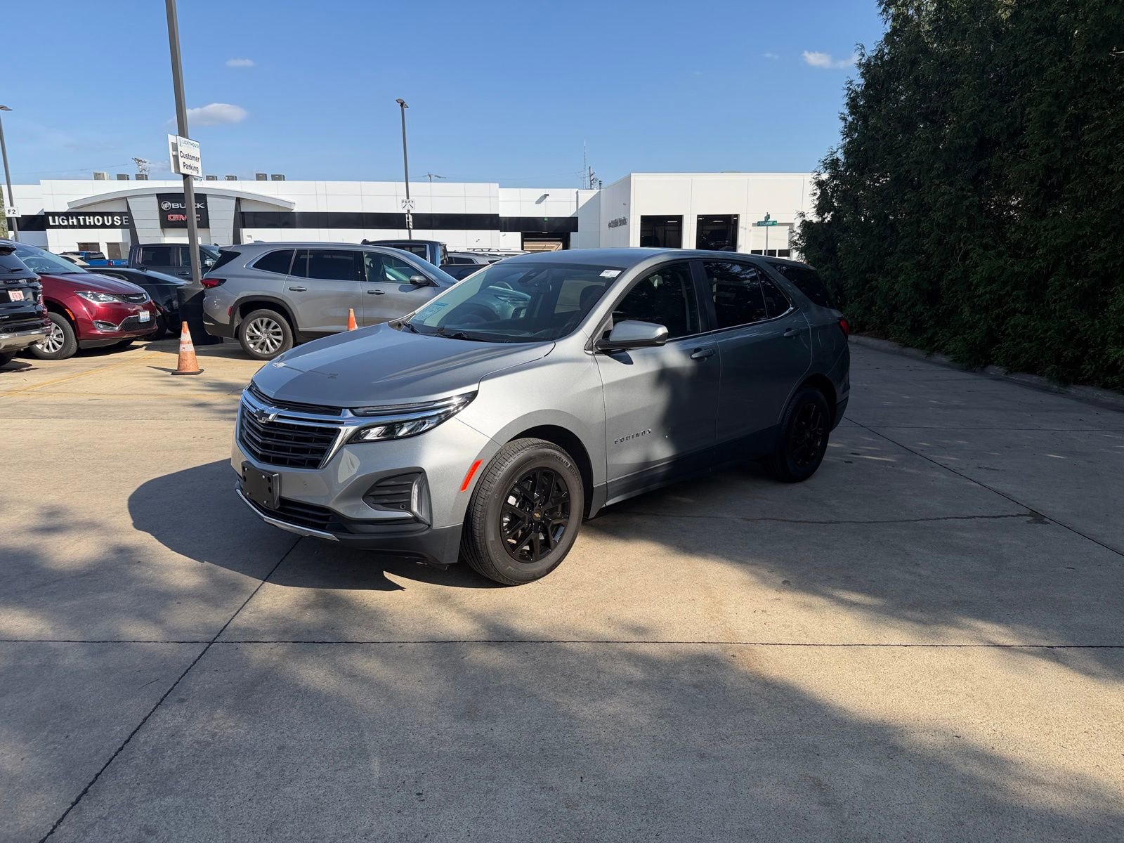 Used 2024 Chevrolet Equinox LT w/ LPO, Floor Liner Package FWD image 7