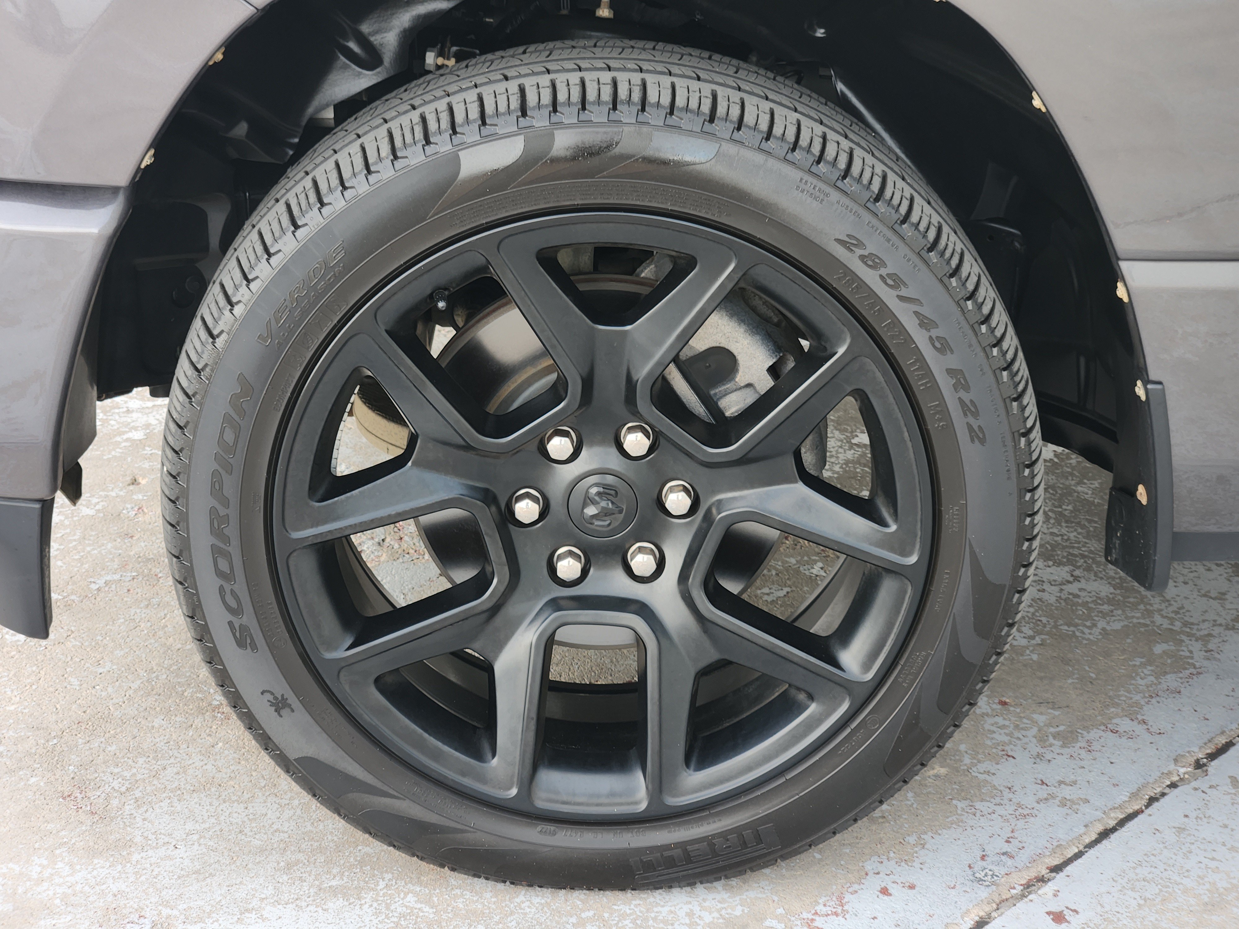 Used 2023 RAM 1500 Laramie AWD/4WD image 15