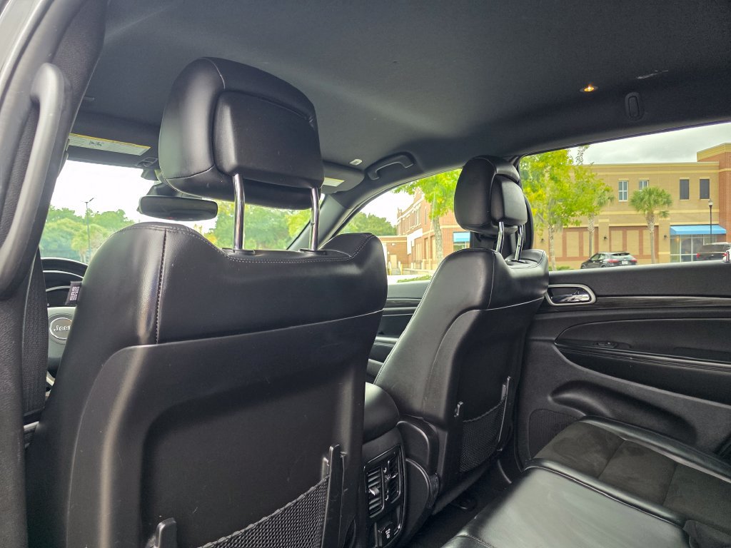Used 2021 Jeep Grand Cherokee Laredo X AWD/4WD image 24
