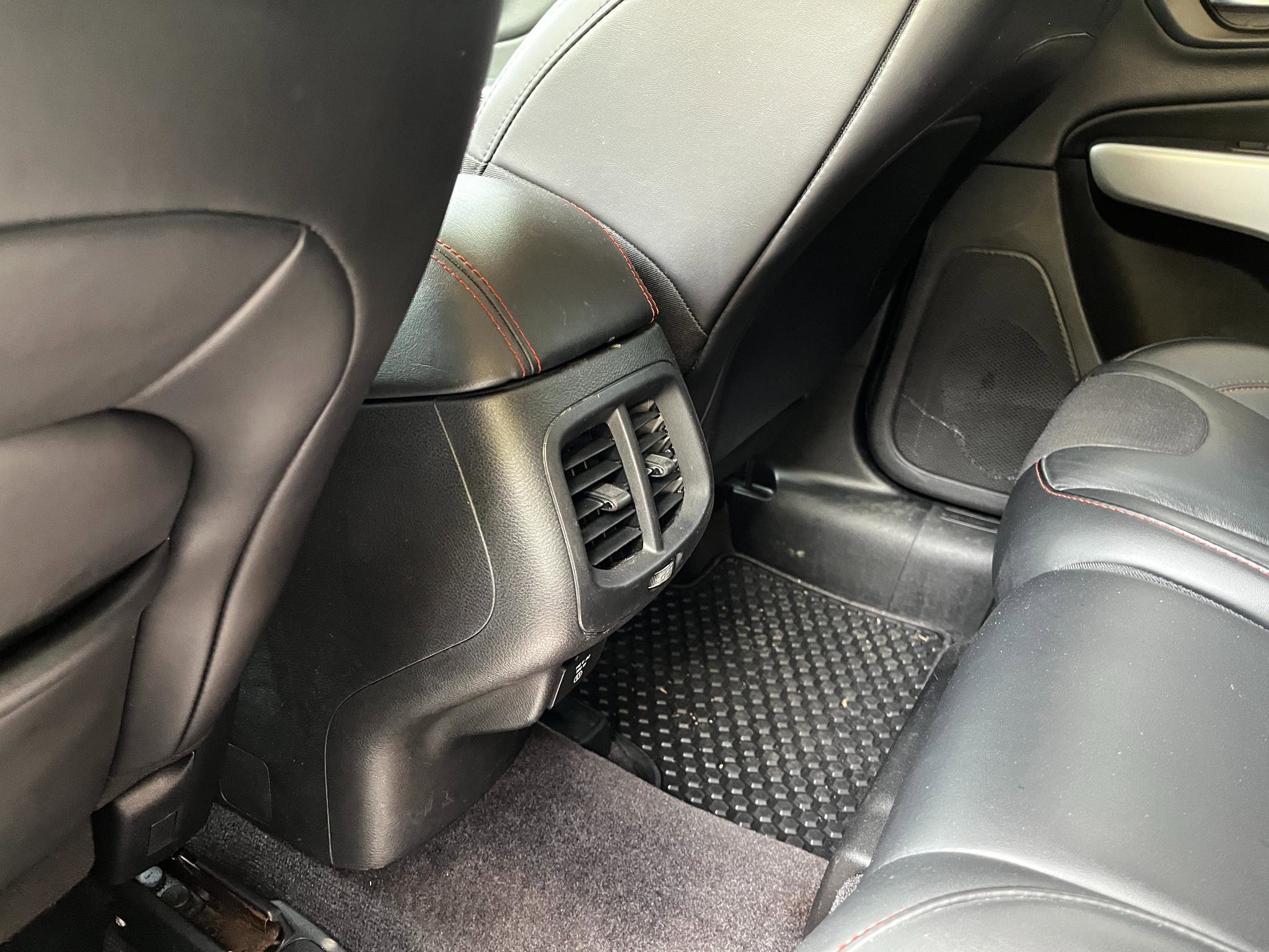 Used 2017 Jeep Cherokee Trailhawk w/ Comfort/Convenience Group image 39