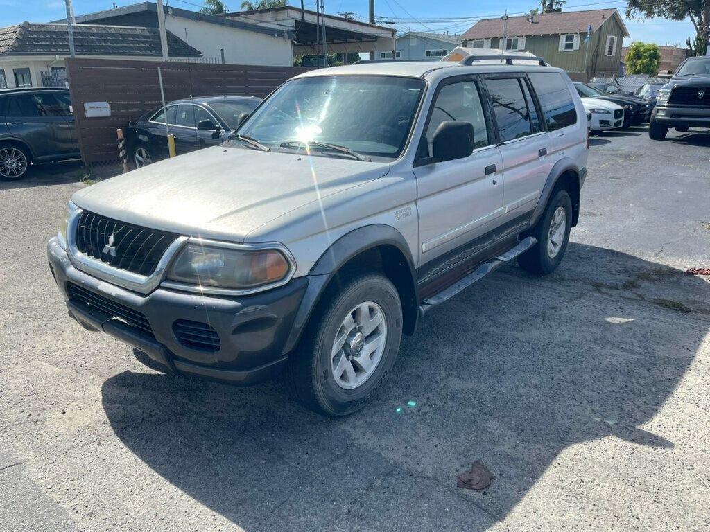 Used 2002 Mitsubishi Montero Sport XLS image 1