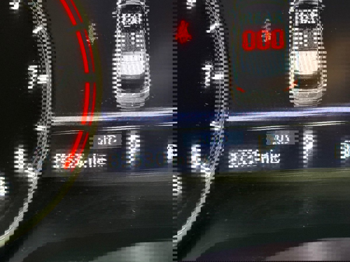 Used 2023 Nissan Rogue SV image 14