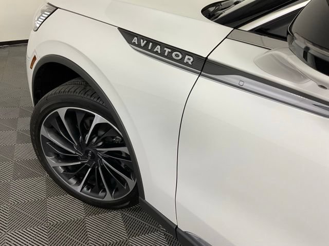 Used 2026 Lincoln Aviator Reserve AWD/4WD image 37