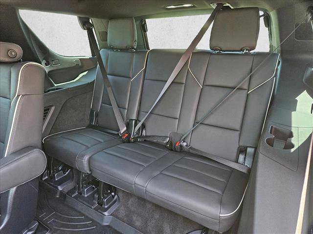Used 2025 Cadillac Escalade Sport AWD/4WD image 23