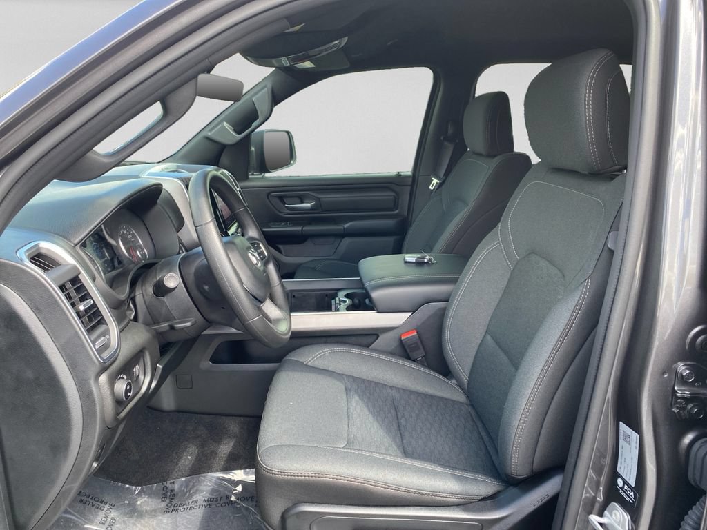 Used 2026 RAM 1500 Express AWD/4WD image 19