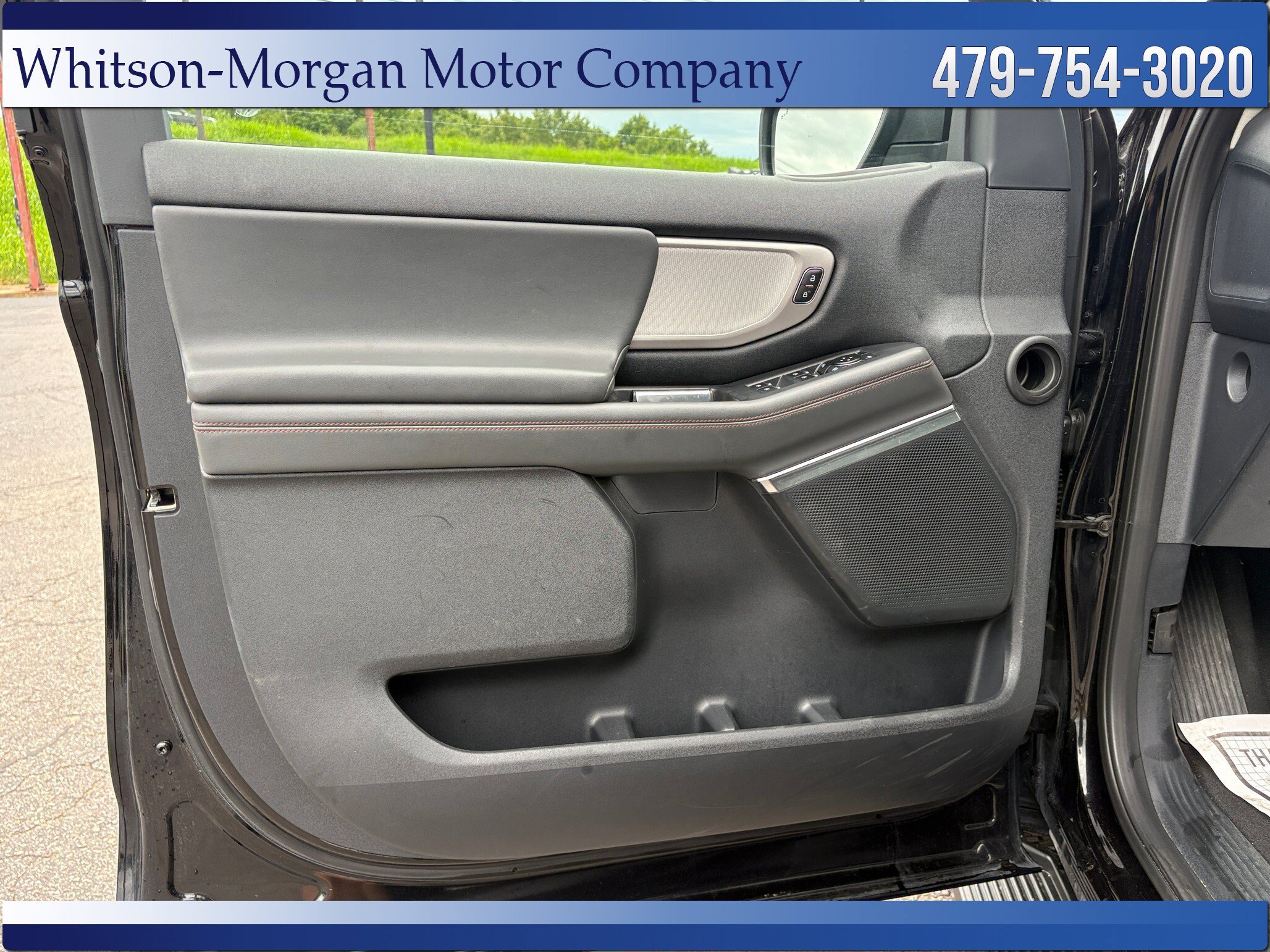 Used 2025 Ford Expedition Max Active AWD/4WD image 8