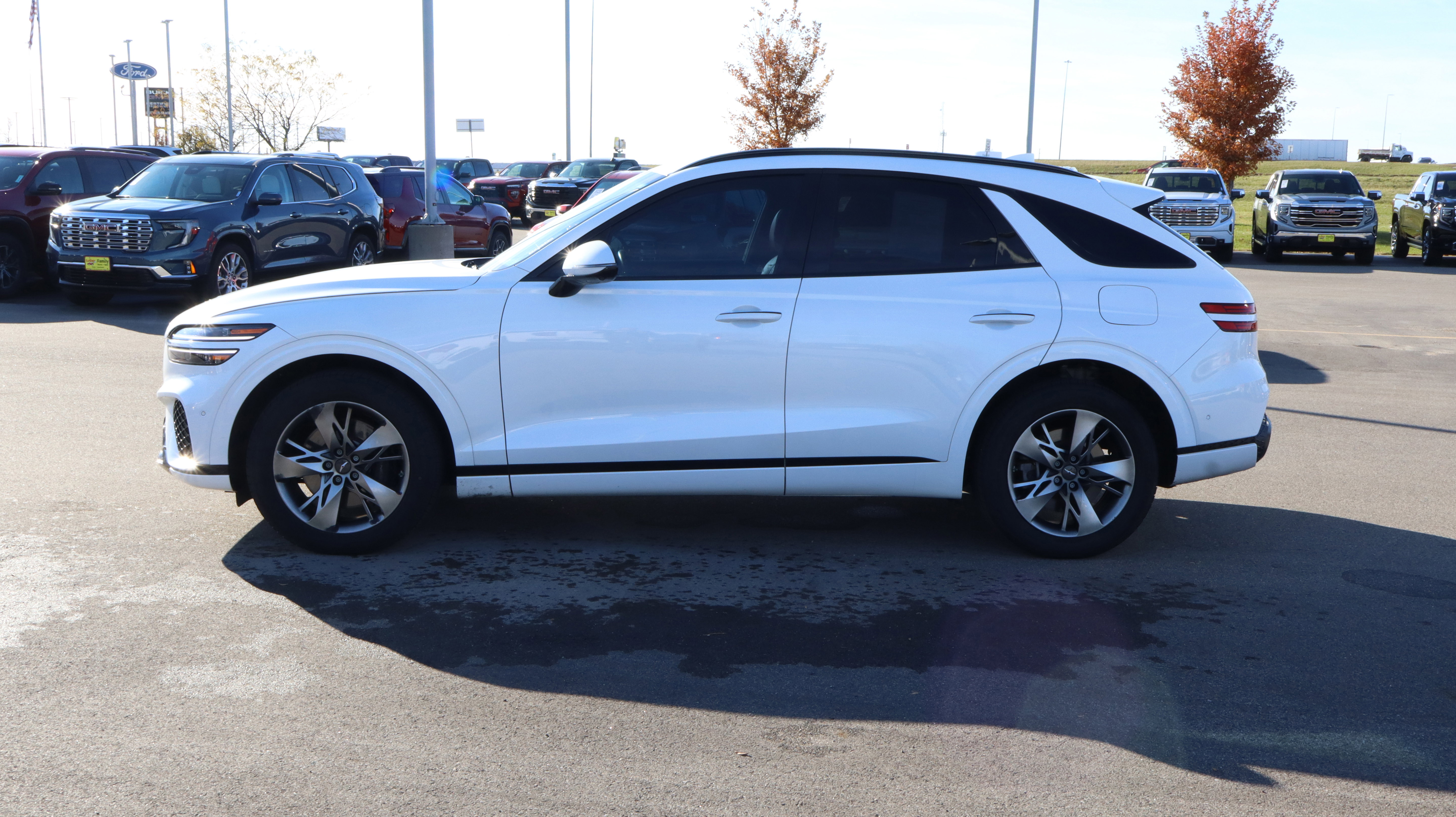 Used 2022 Genesis GV70 3.5T Sport w/ Sport Advanced Package image 4