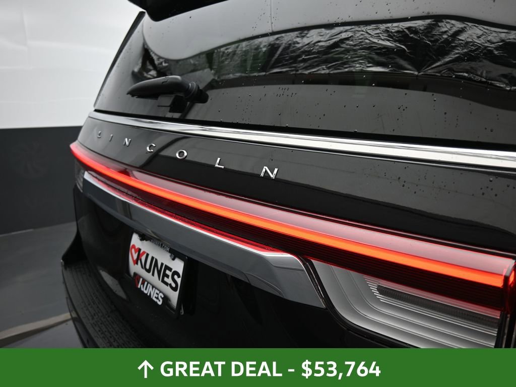 Used 2024 Lincoln Navigator Premiere AWD/4WD image 16