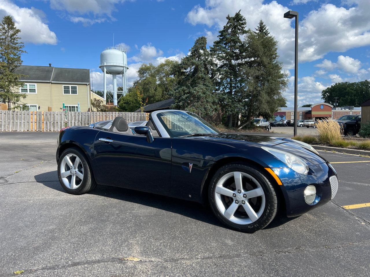 Used 2006 Pontiac Solstice Roadster w/ Power Package image 10