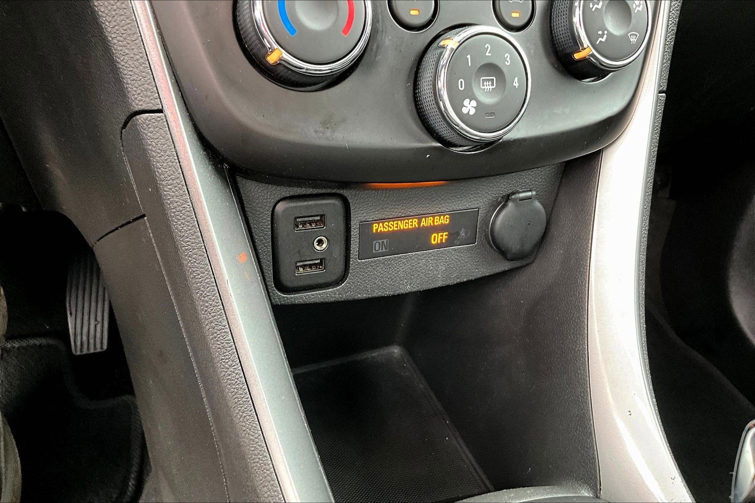 Used 2021 Chevrolet Trax LT w/ Driver Confidence Package AWD/4WD image 16