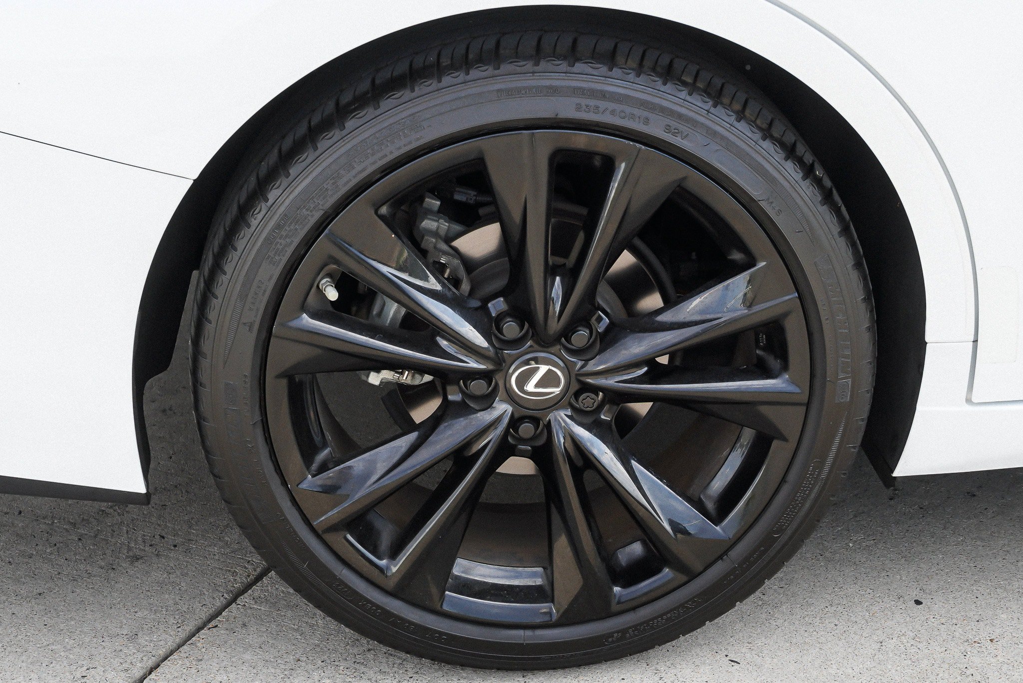 Used 2023 Lexus ES 350 F Sport w/ Accessory Package (Z2) FWD image 11