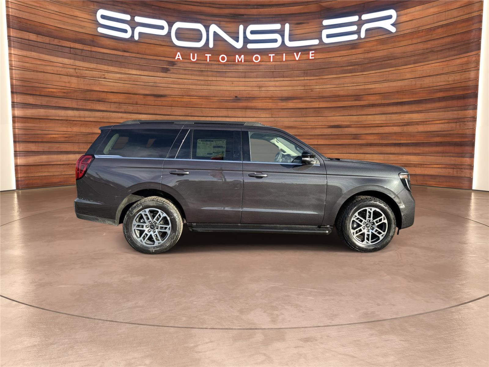 New 2026 Ford Expedition Active image 7