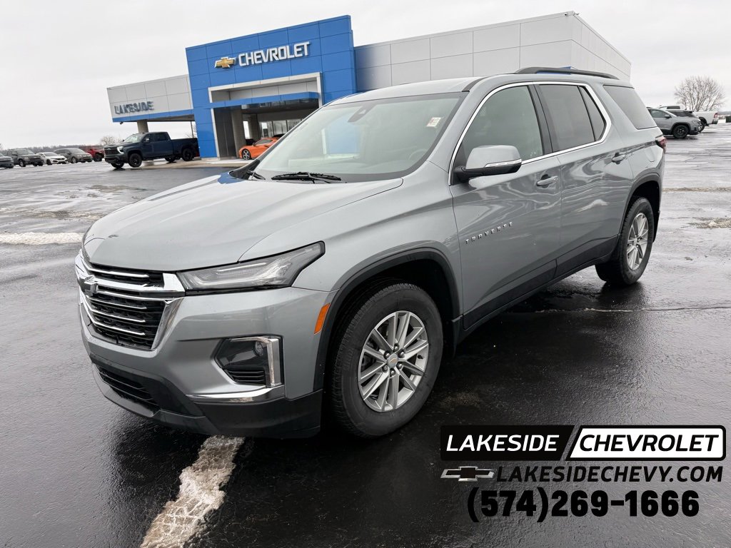 Used 2023 Chevrolet Traverse LT