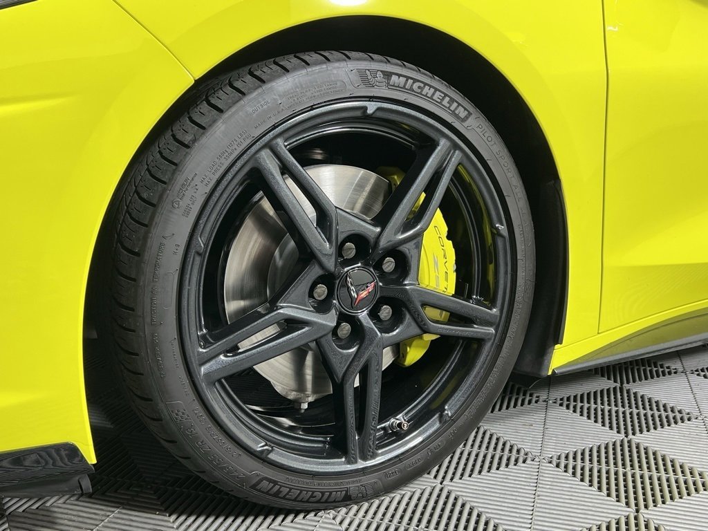 Used 2022 Chevrolet Corvette Stingray w/ Z51 Performance Package image 5