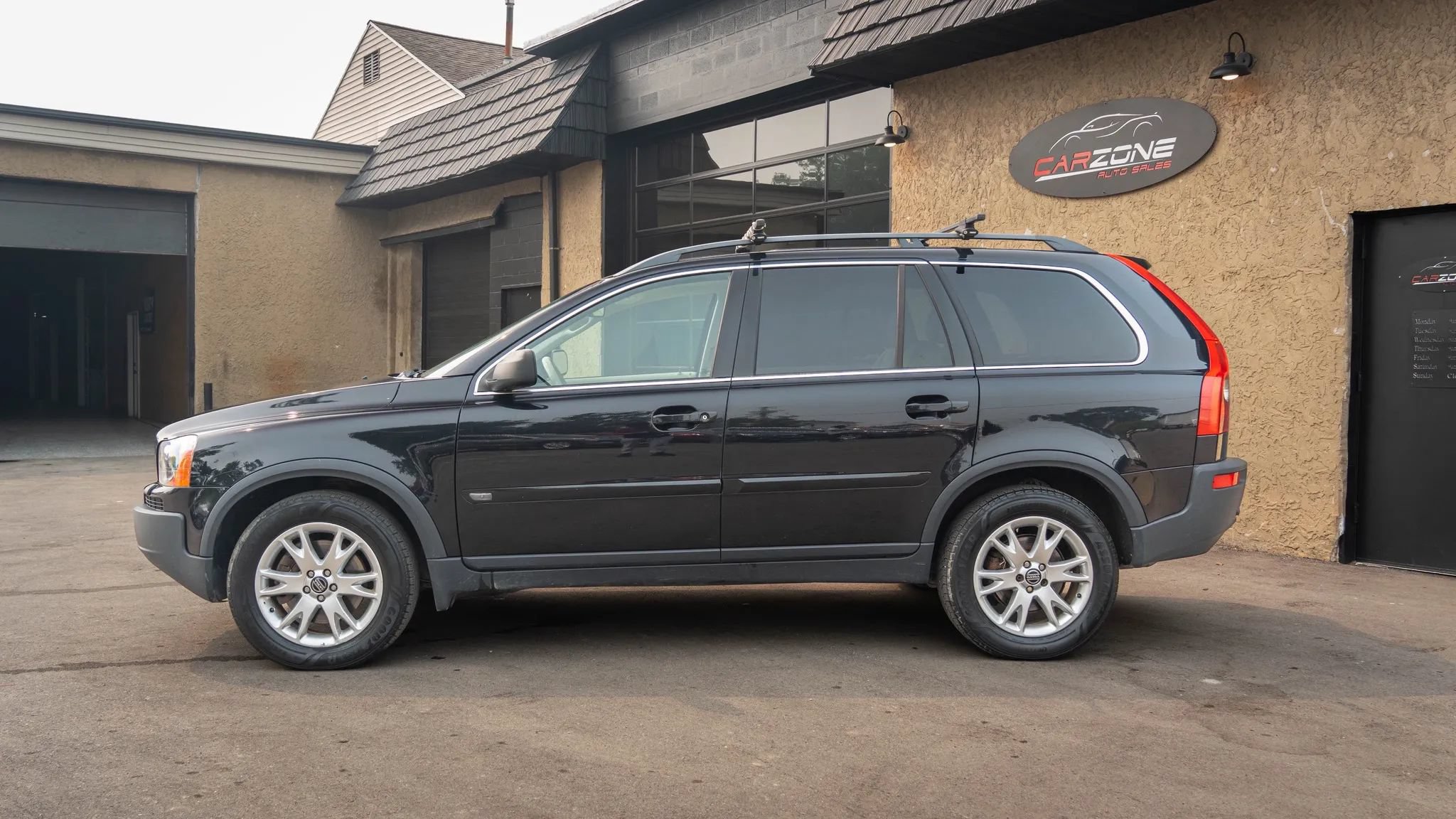Used 2006 Volvo XC90 V8 AWD/4WD image 2