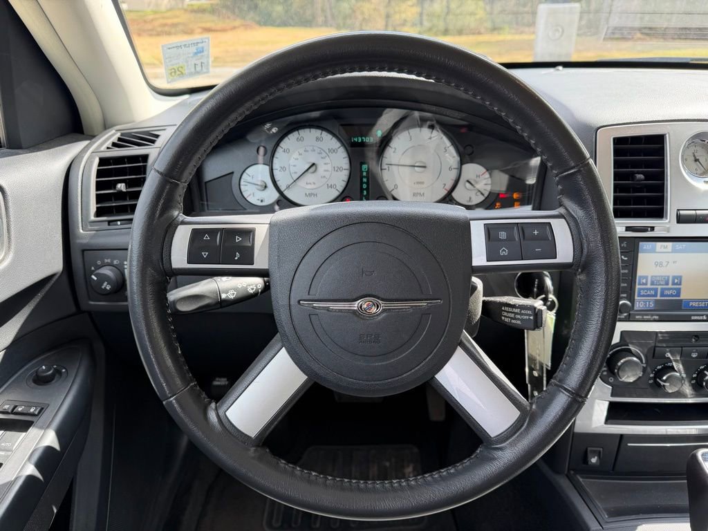 Used 2010 Chrysler 300 Touring image 17