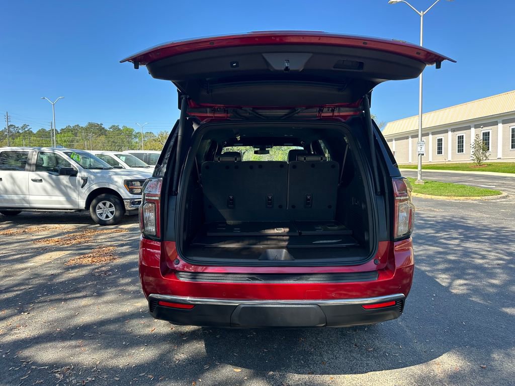 Used 2022 Chevrolet Suburban LT w/ Luxury Package image 41