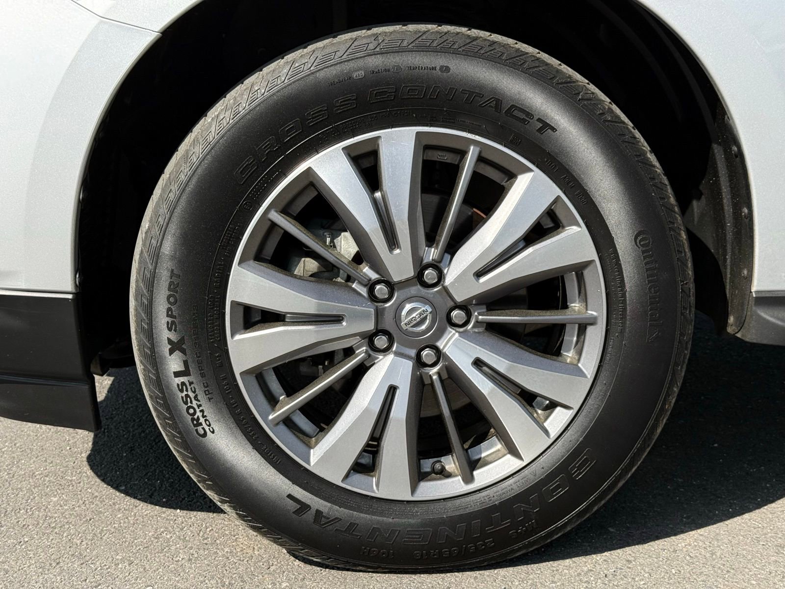 Used 2019 Nissan Pathfinder SL image 5