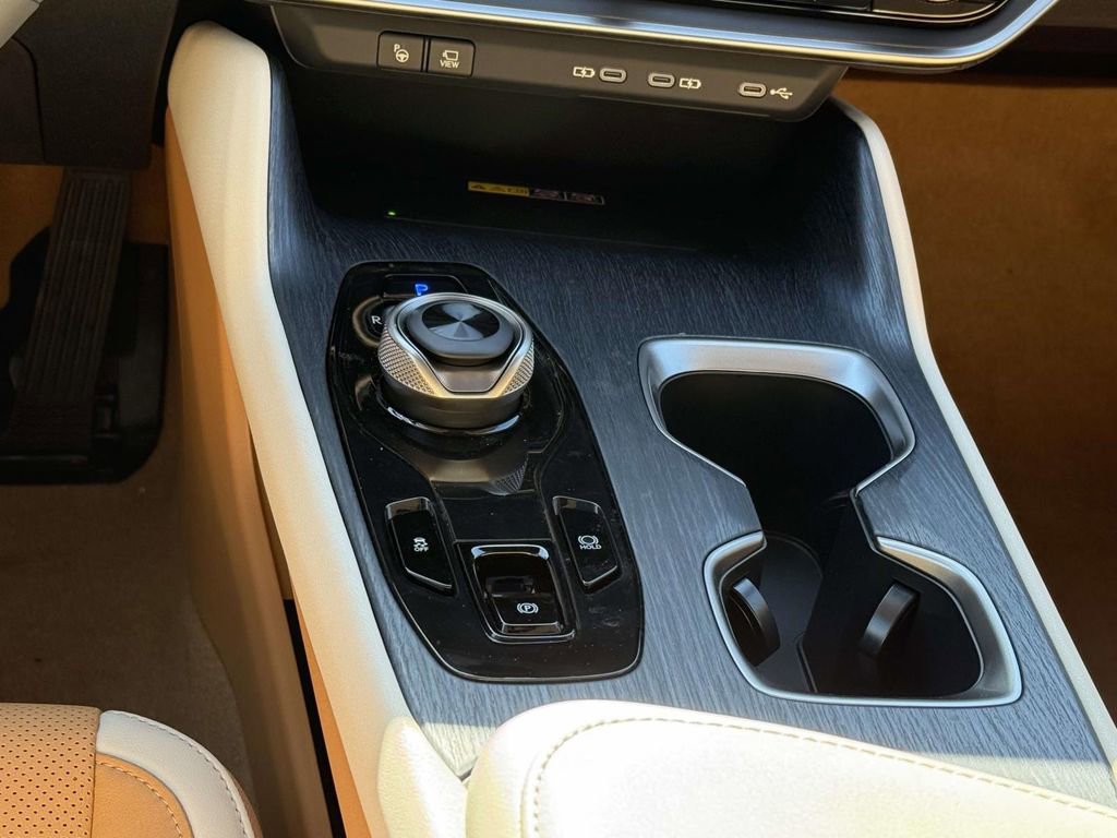New 2026 Lexus RZ 450e Premium AWD/4WD image 13