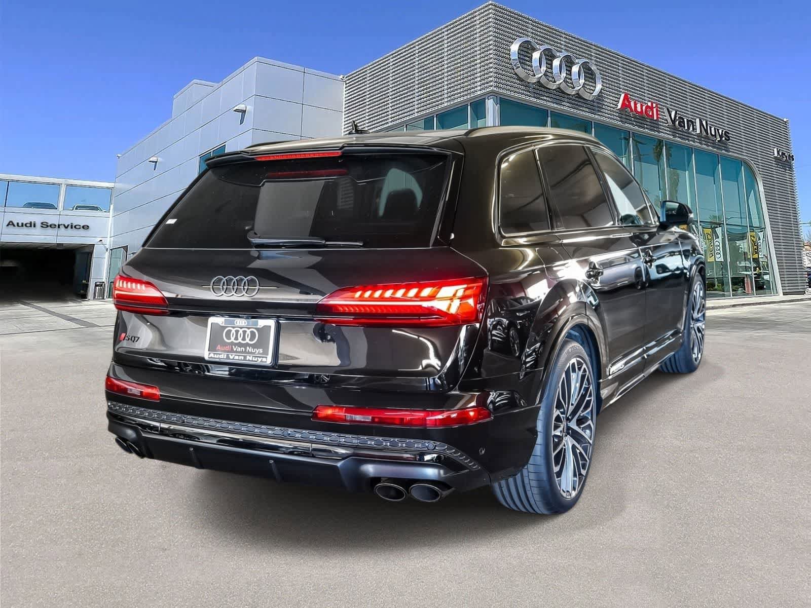 New 2026 Audi SQ7 Premium Plus AWD/4WD image 4