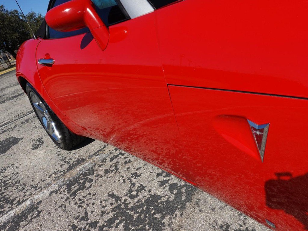 Used 2009 Pontiac Solstice GXP w/ Club Sport Package image 14