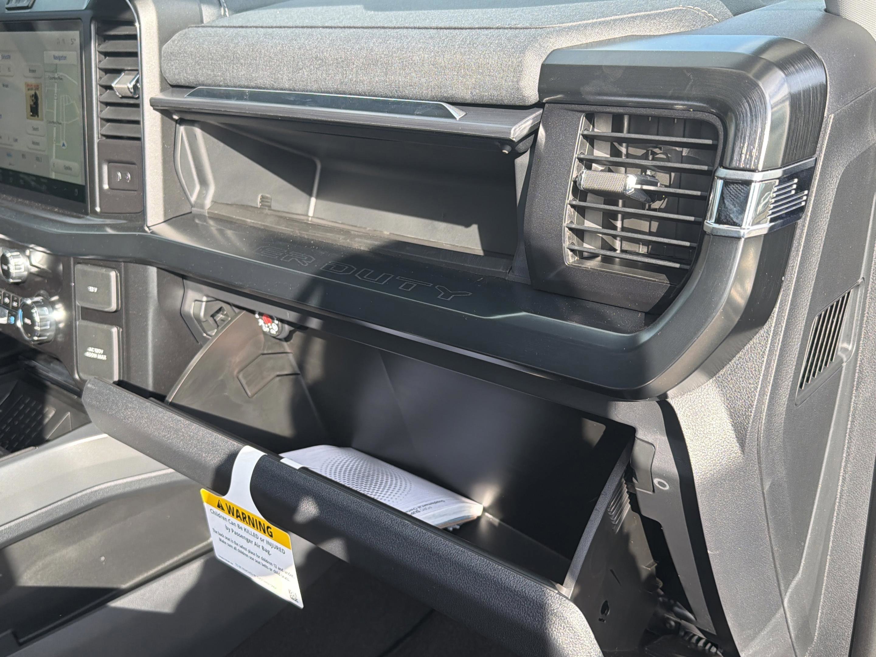 New 2026 Ford F250 Lariat w/ Chrome Package image 34