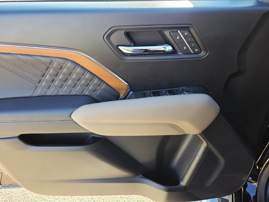 New 2026 GMC Canyon Denali AWD/4WD image 11