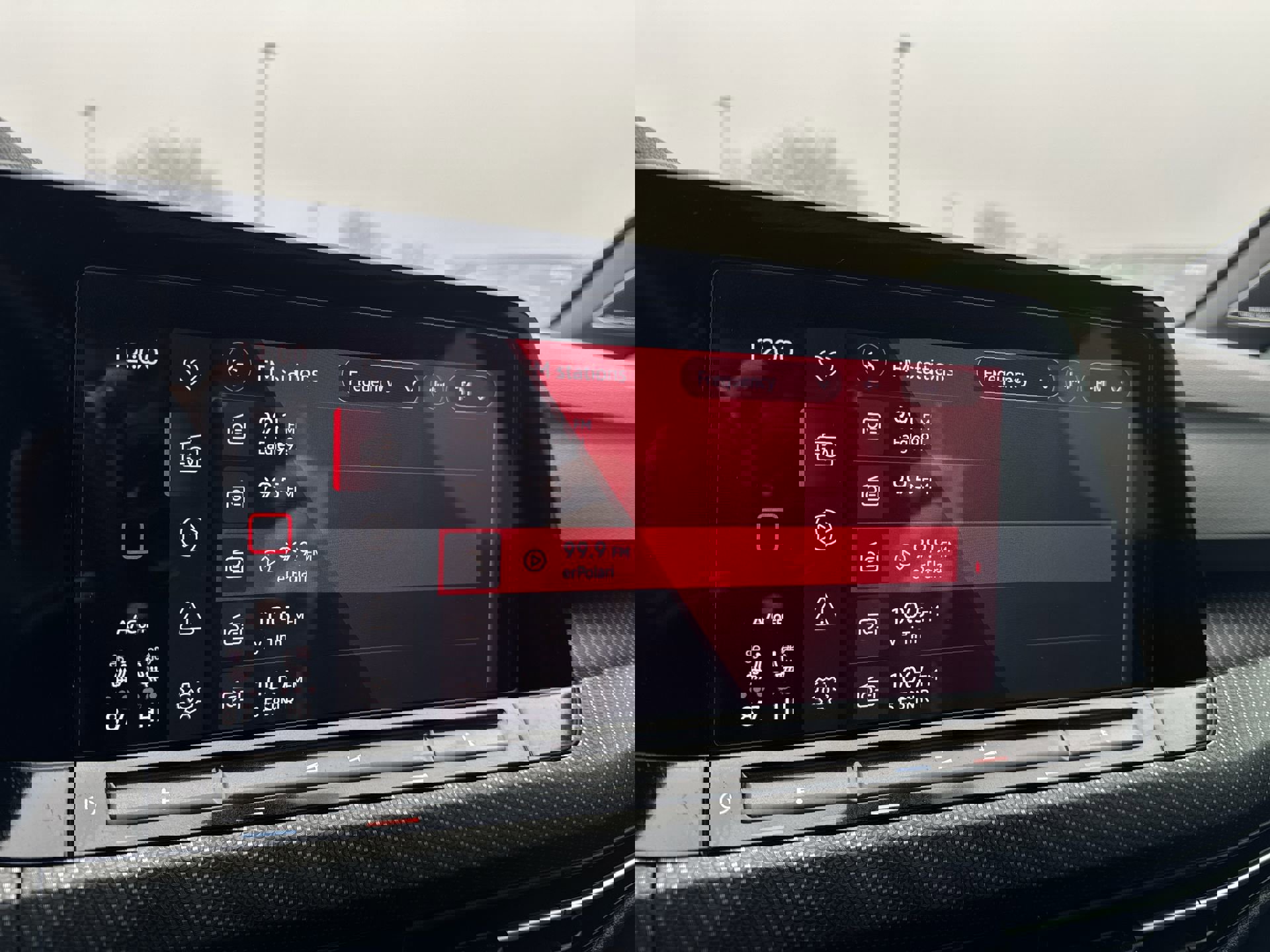 Used 2022 Volkswagen Golf R image 13