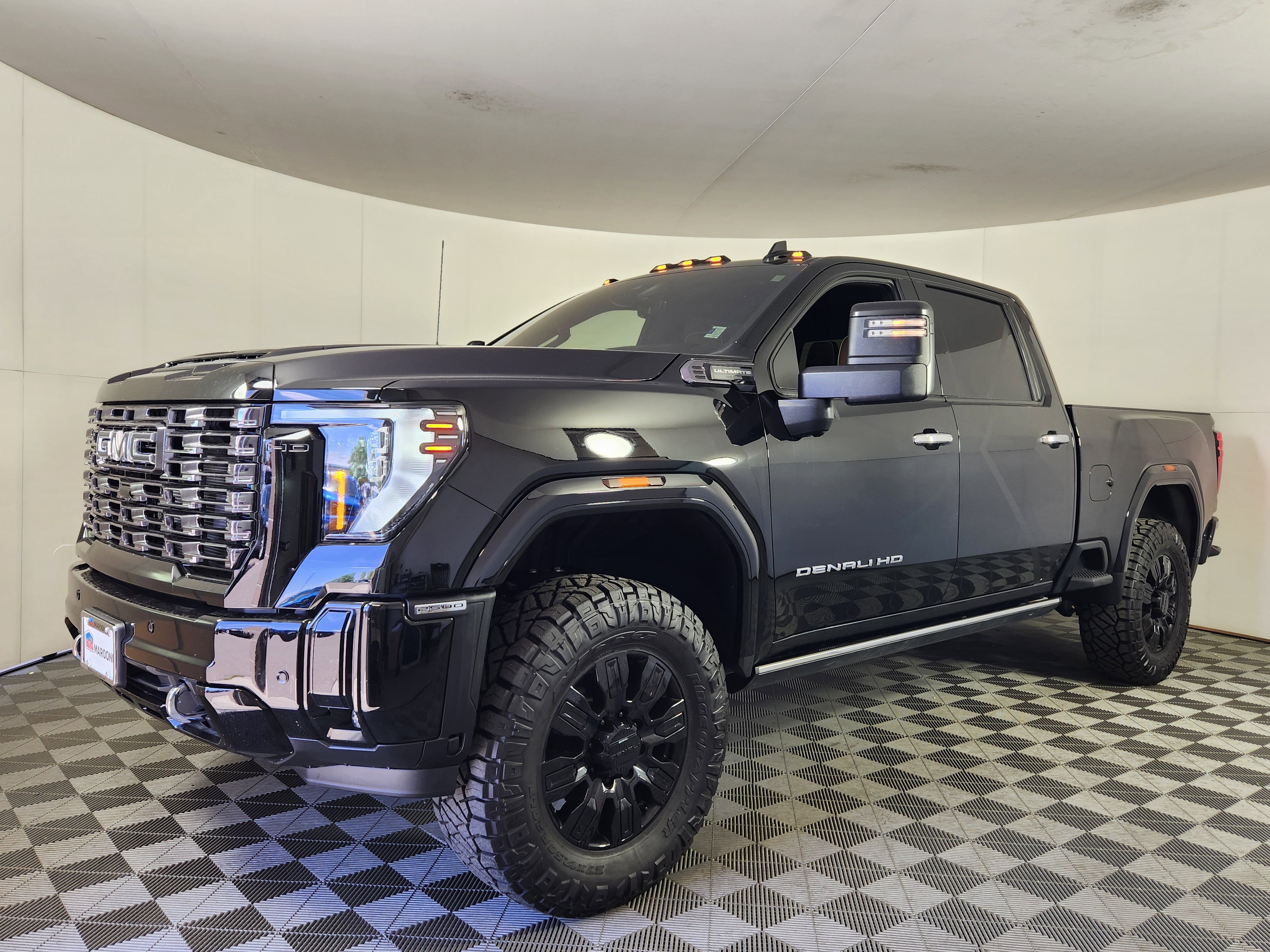 Used 2026 GMC Sierra 2500 Denali Ultimate AWD/4WD image 3