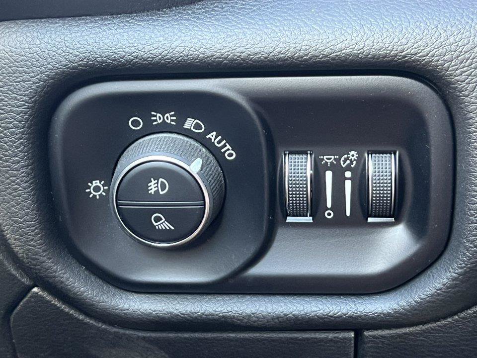 Used 2025 RAM 1500 Big Horn AWD/4WD image 20
