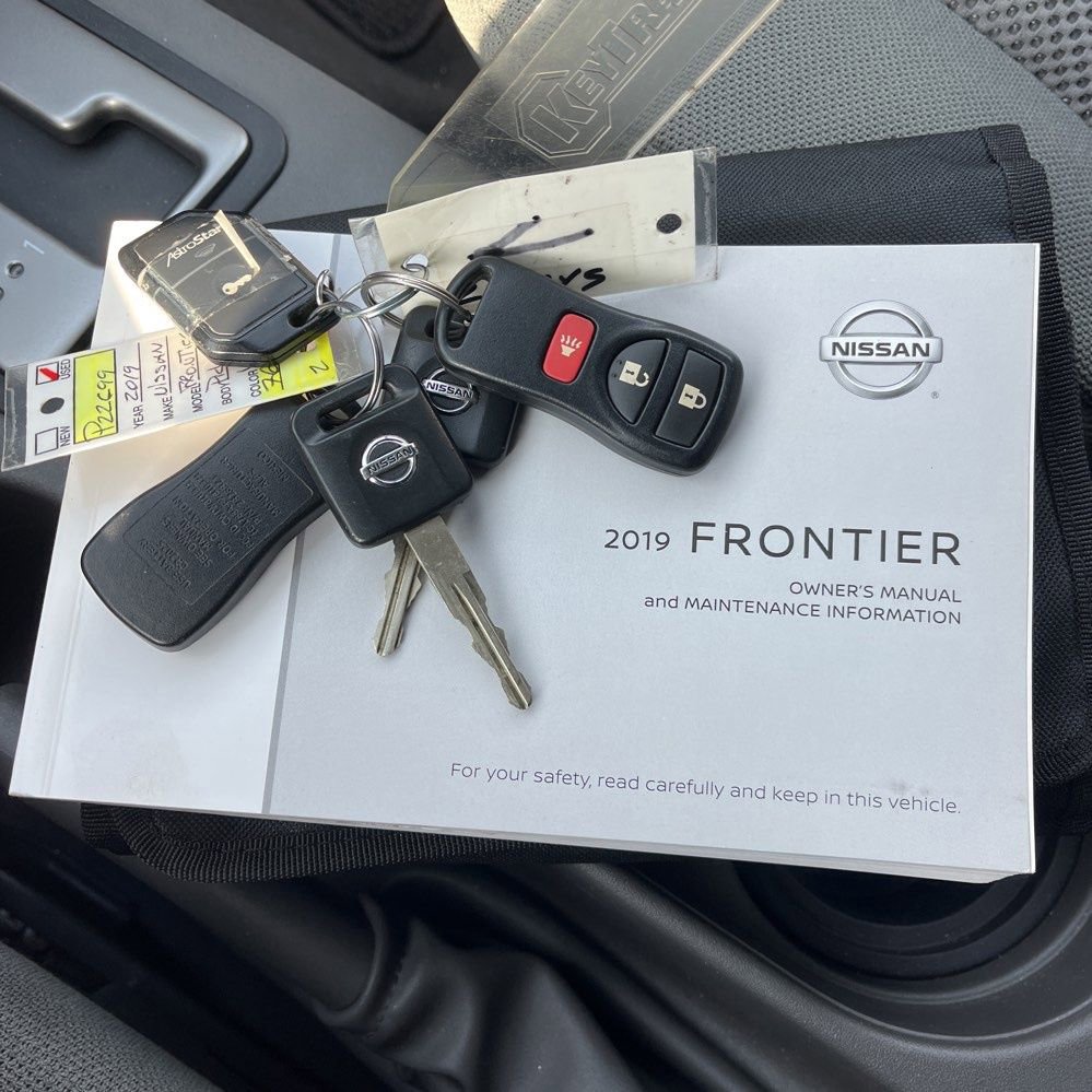 Used 2019 Nissan Frontier SV w/ Value Truck Package image 3