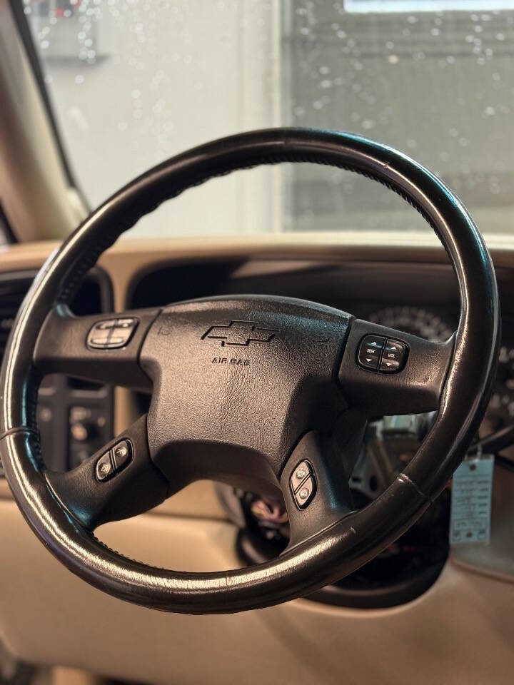 Used 2003 Chevrolet Tahoe LT image 19