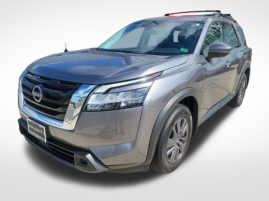 Certified 2022 Nissan Pathfinder SV