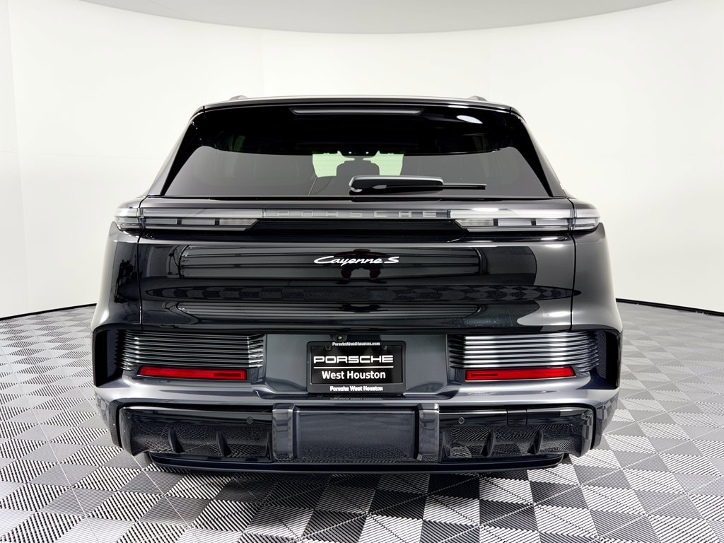 New 2026 Porsche Cayenne S AWD/4WD image 11
