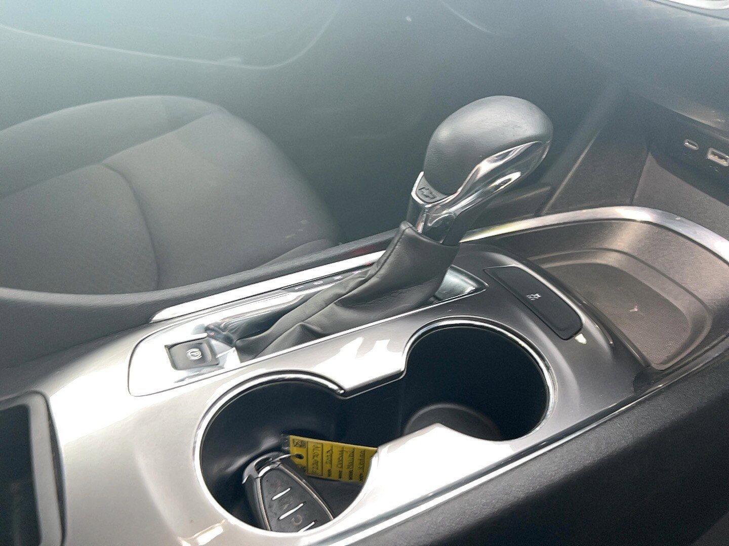Used 2023 Chevrolet Malibu LT FWD image 16