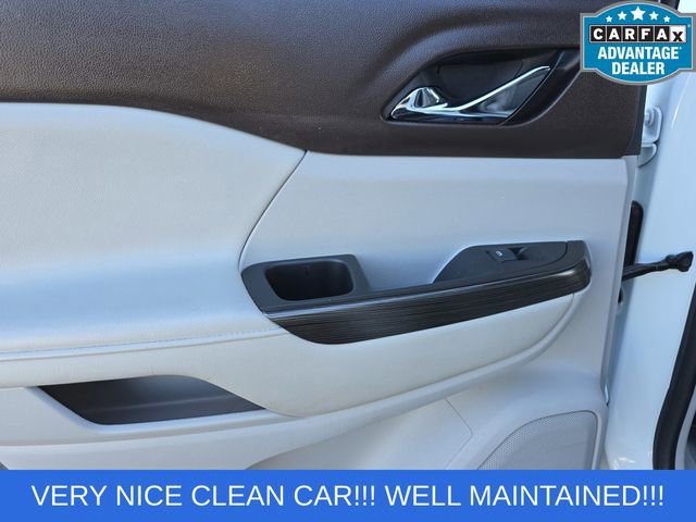 Used 2017 GMC Acadia SLT image 14