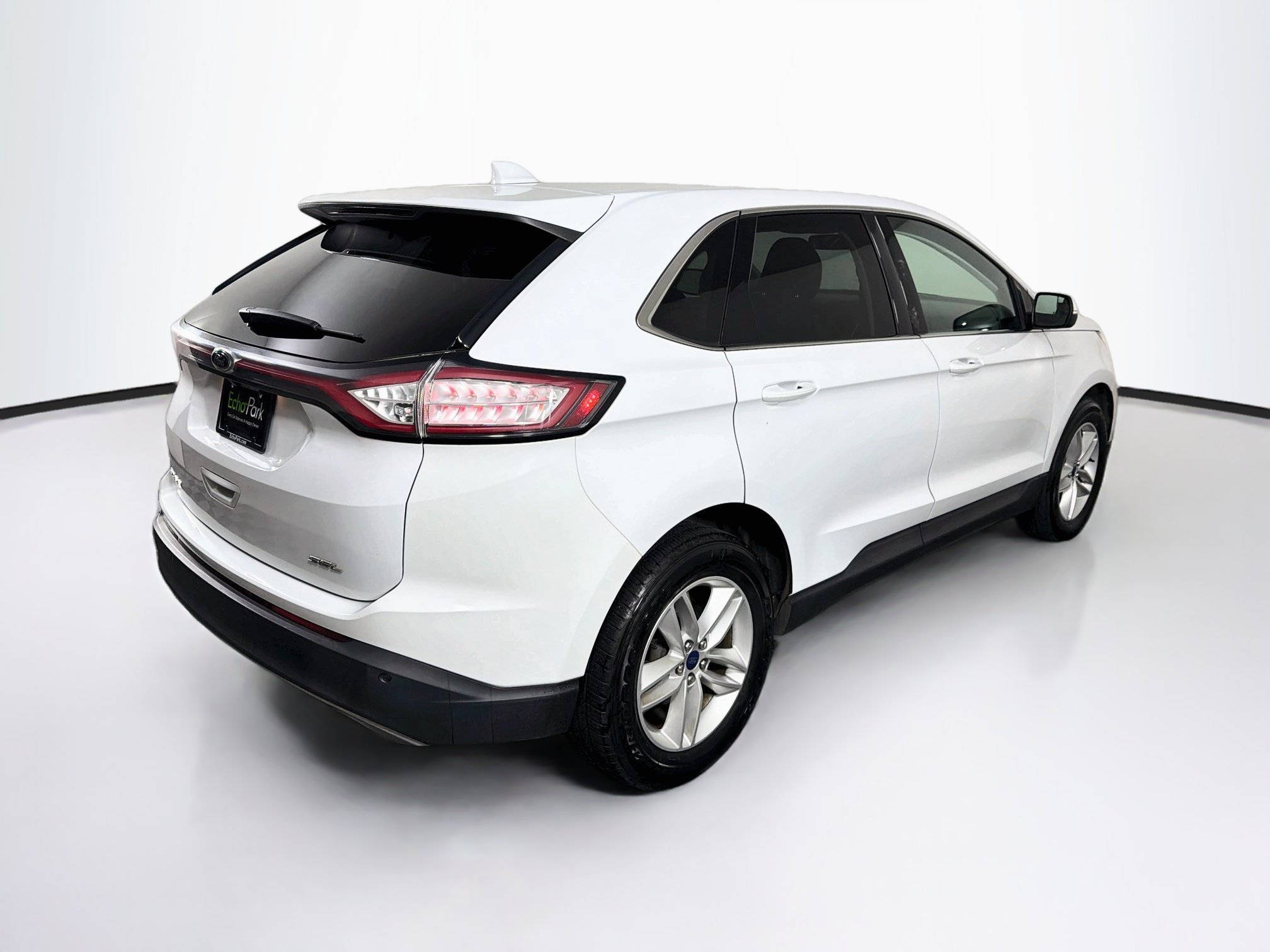 Used 2018 Ford Edge SEL w/ Equipment Group 201A FWD image 9