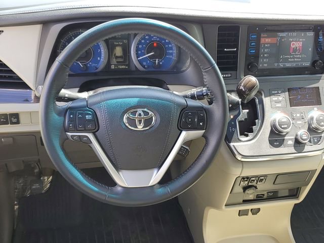 Used 2017 Toyota Sienna XLE Premium AWD/4WD image 11