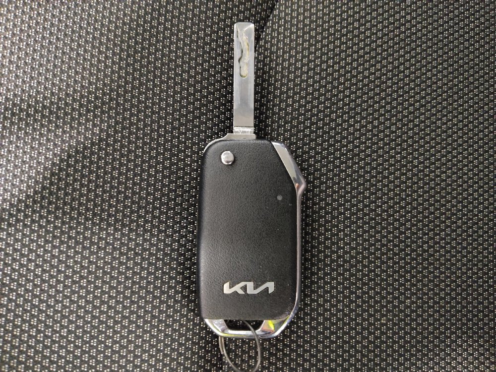 Used 2024 Kia Forte LXS w/ LXS Technology Package image 32